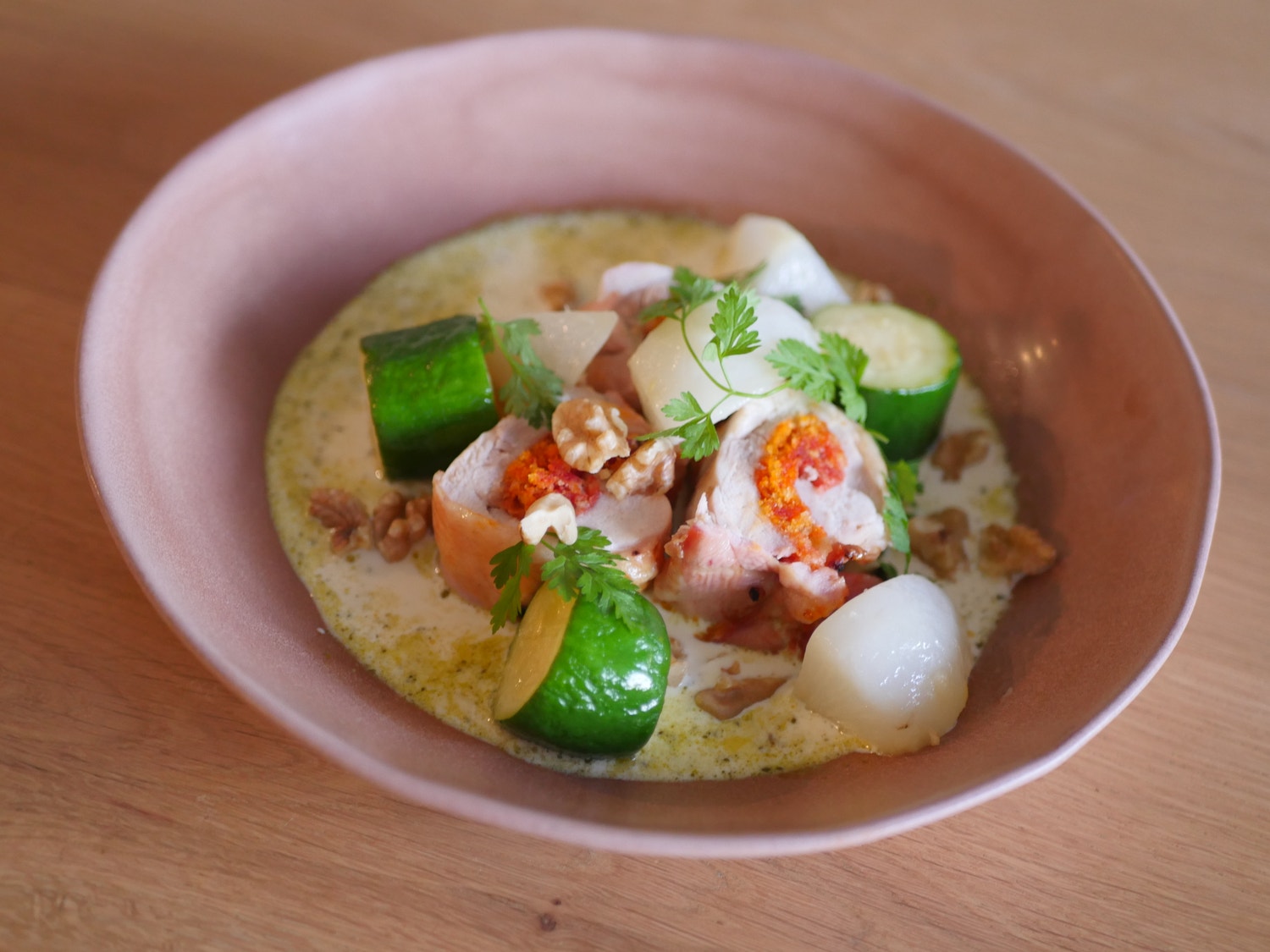 Tsuzusisa サロン限定エプロン Le comptoir つづりさ about Le comptoir | Le comptoir