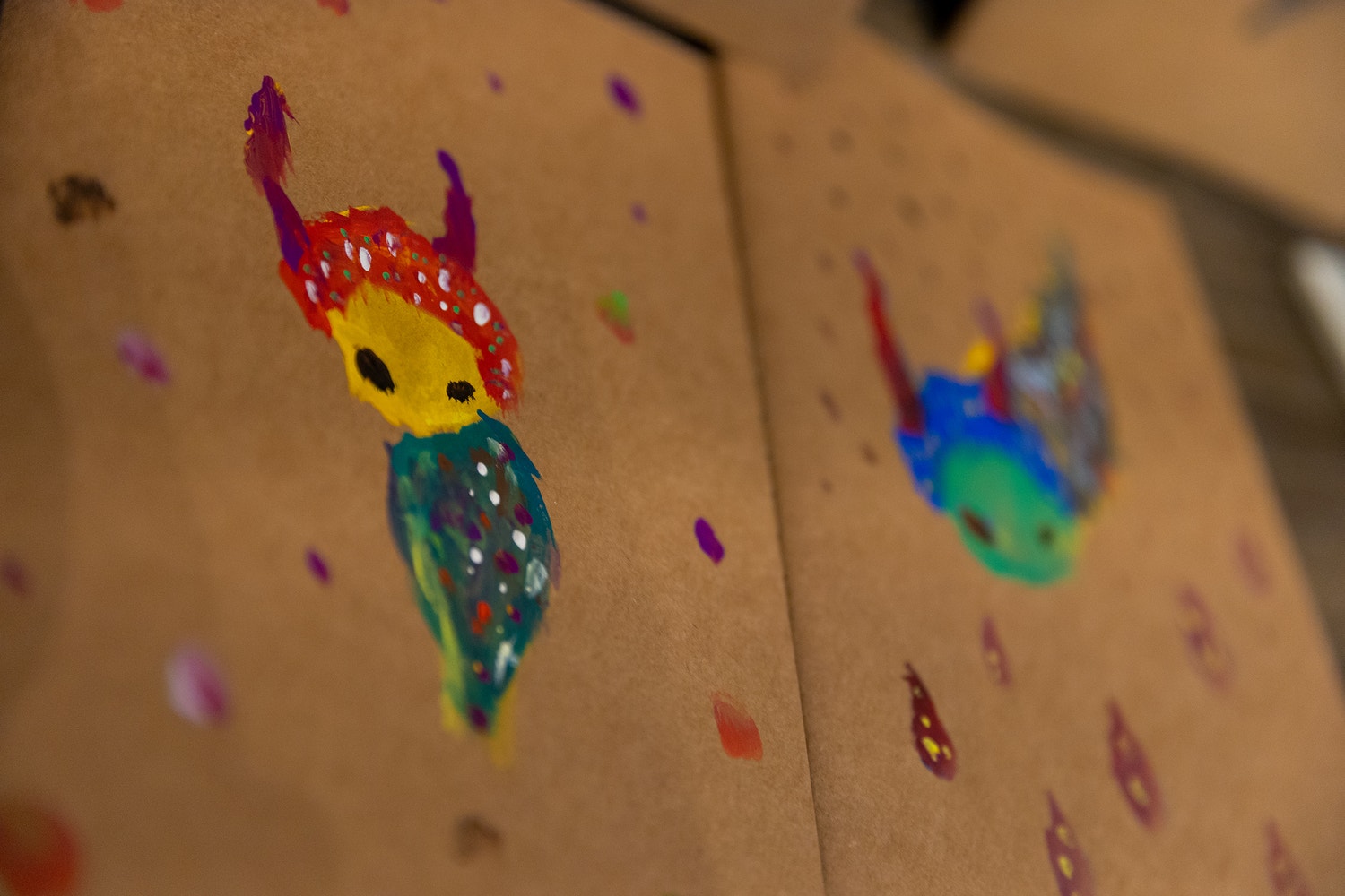 オリジナルのノートを贈りたい（映像）