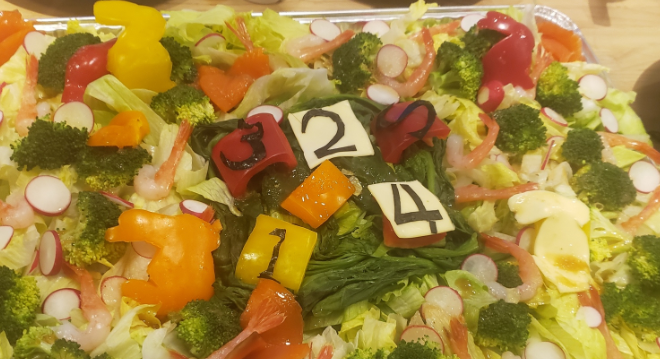 ボードゲーム風料理で入社歓迎会