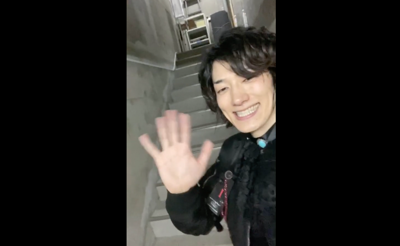 ハムレット初日の幕があきました。