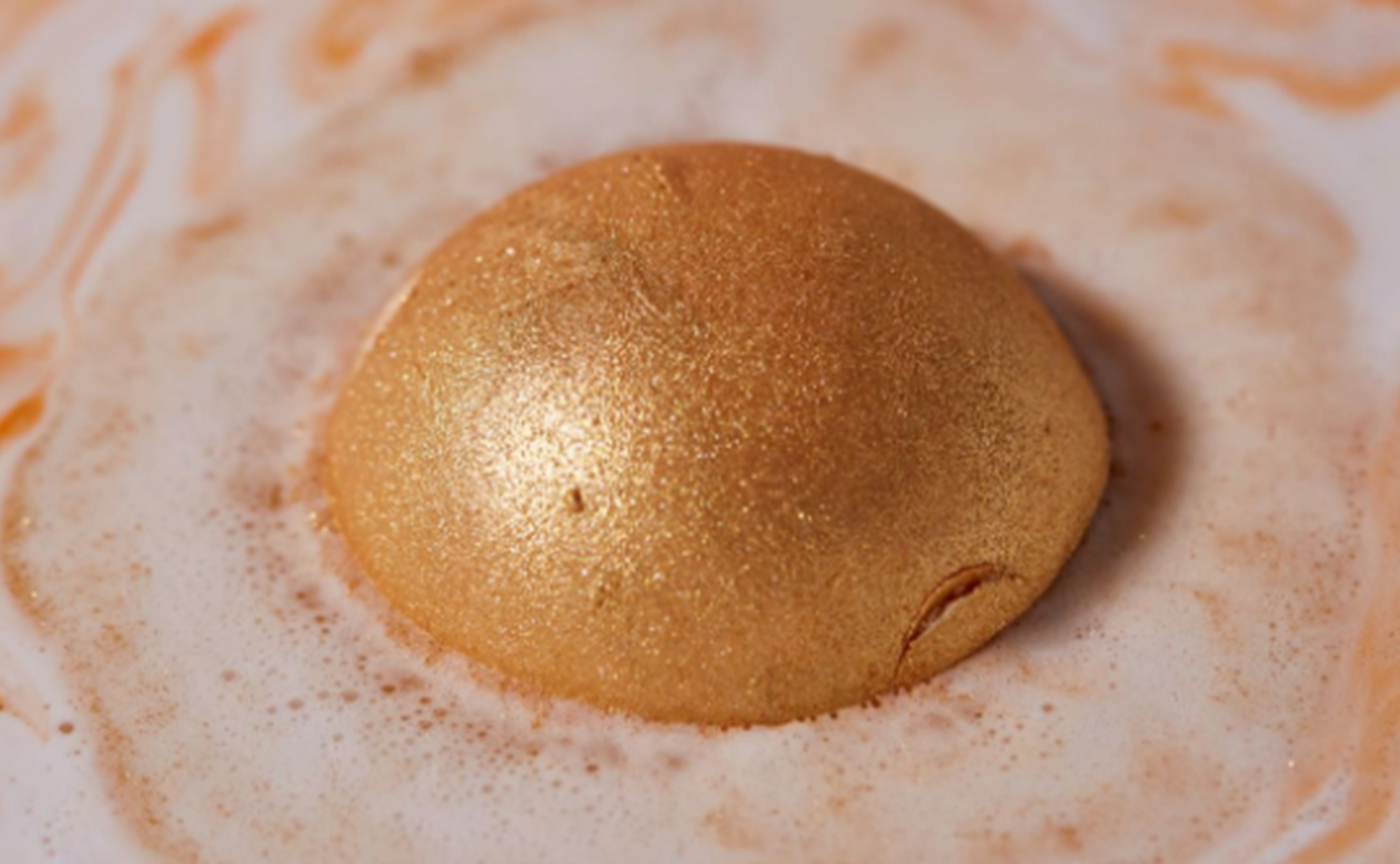 小児がんの研究を対象にしたチャリティ商品
『デクスターズ ドラゴンエッグ』を国際小児がんデーの2月15日より発売