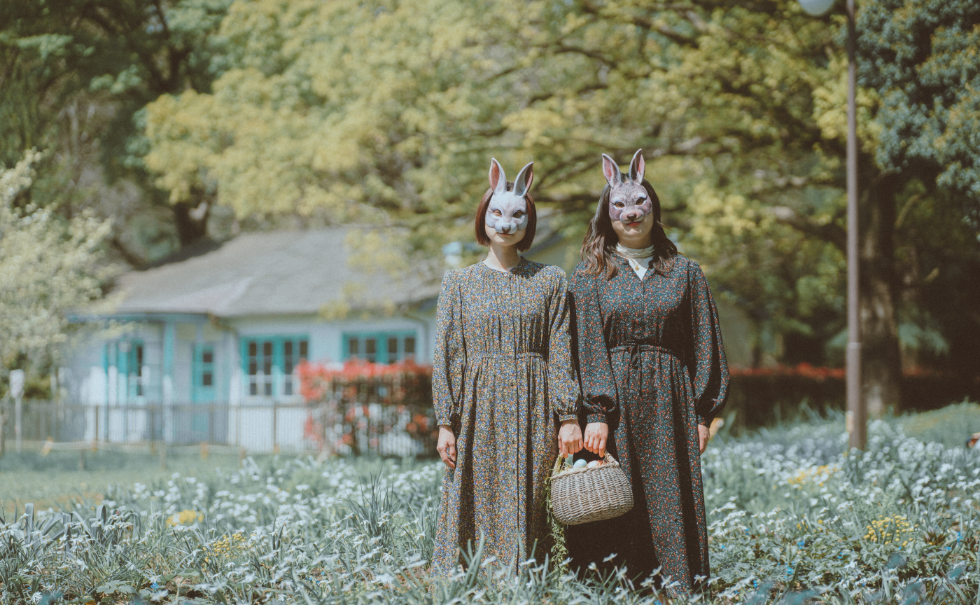 イースターに向けてウサギのお面をかぶって撮影しよう！🐰レポート