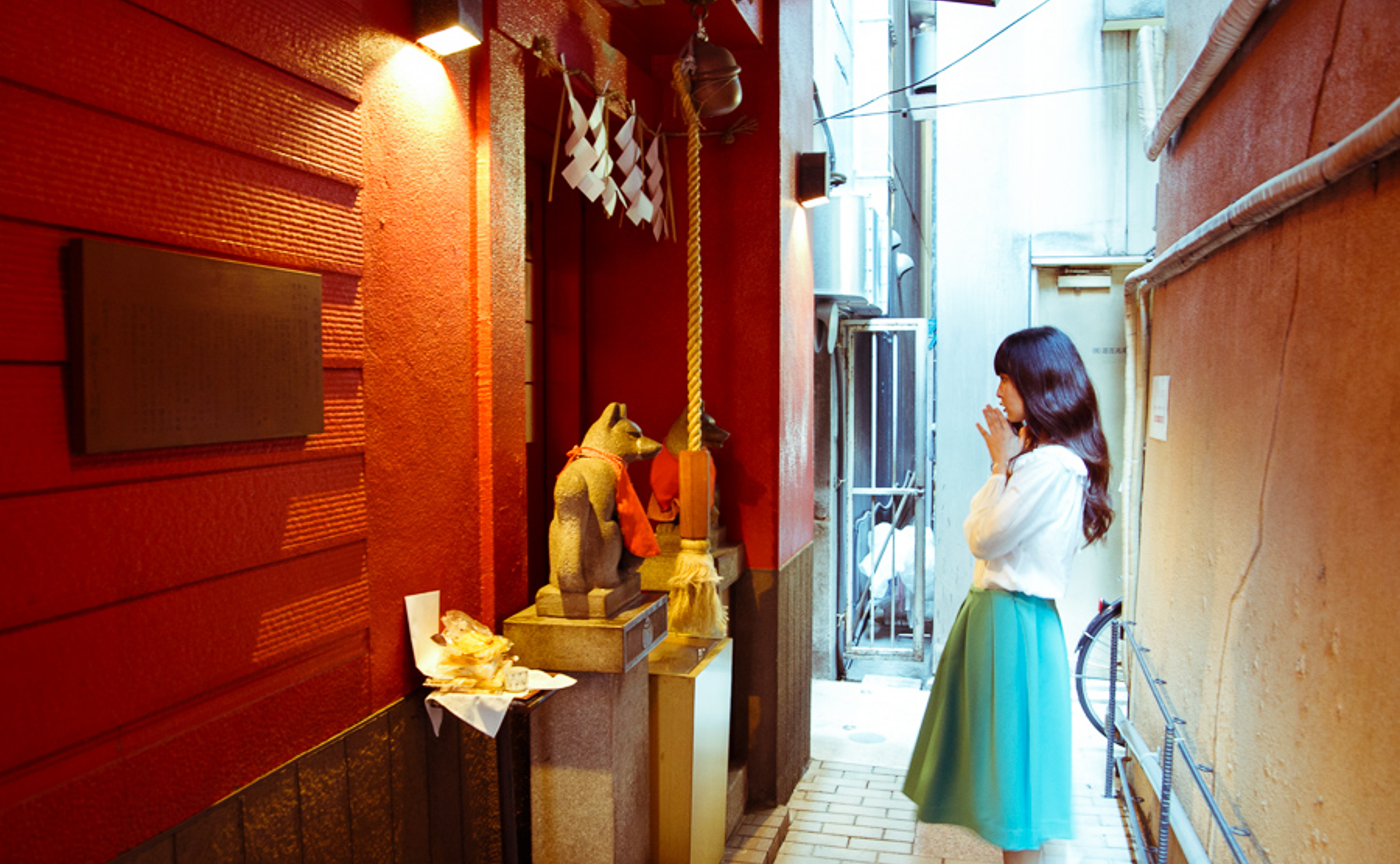 銀座の神社を巡りながら、最後は銀座のライオンで乾杯しませんか？