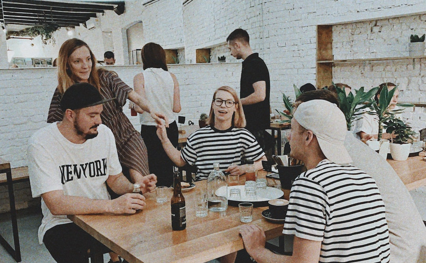  写真を眺めながらまったり「オンラインcafe」☕️ with りなさん