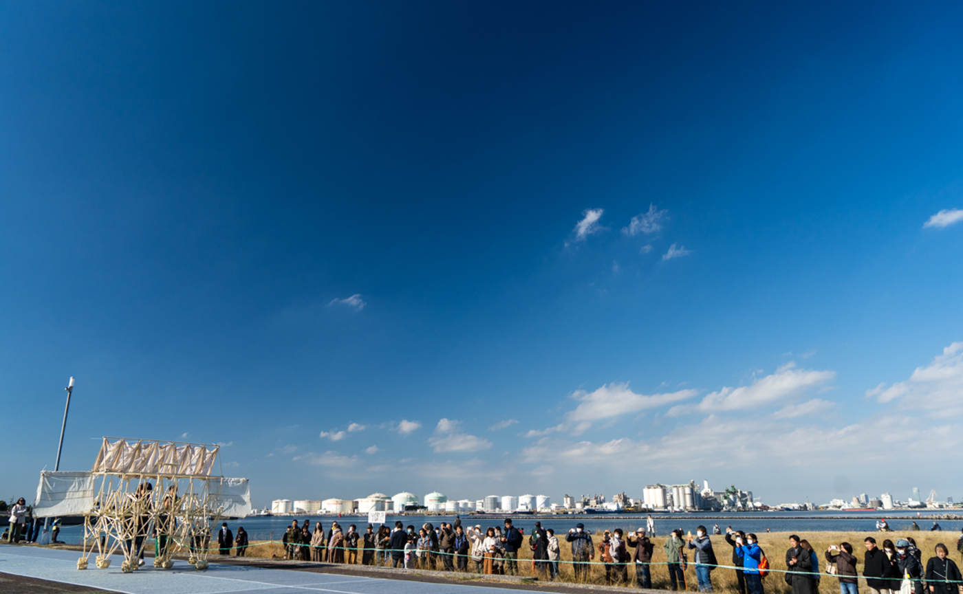 日本初 海辺を歩く「ストランドビースト」