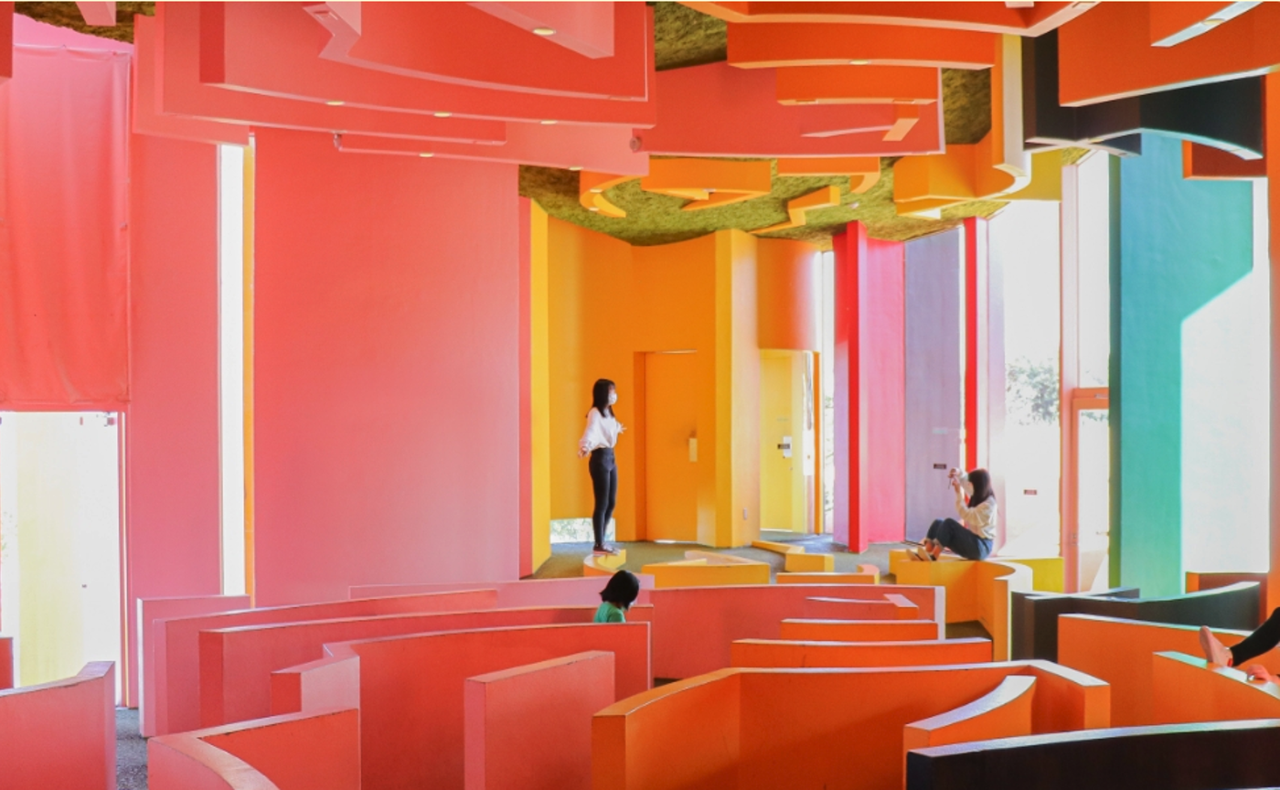 【岐阜】不思議な巨大アート空間、養老天命反転地に行ってカラフル写真を撮っちゃおう✨