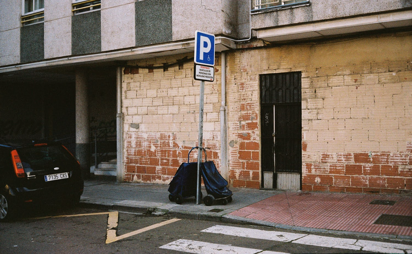 いえをさがす - ままならず螺旋する