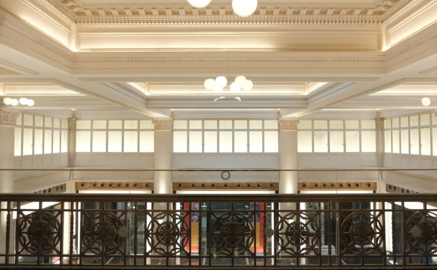 アートな建物『明治生命館』