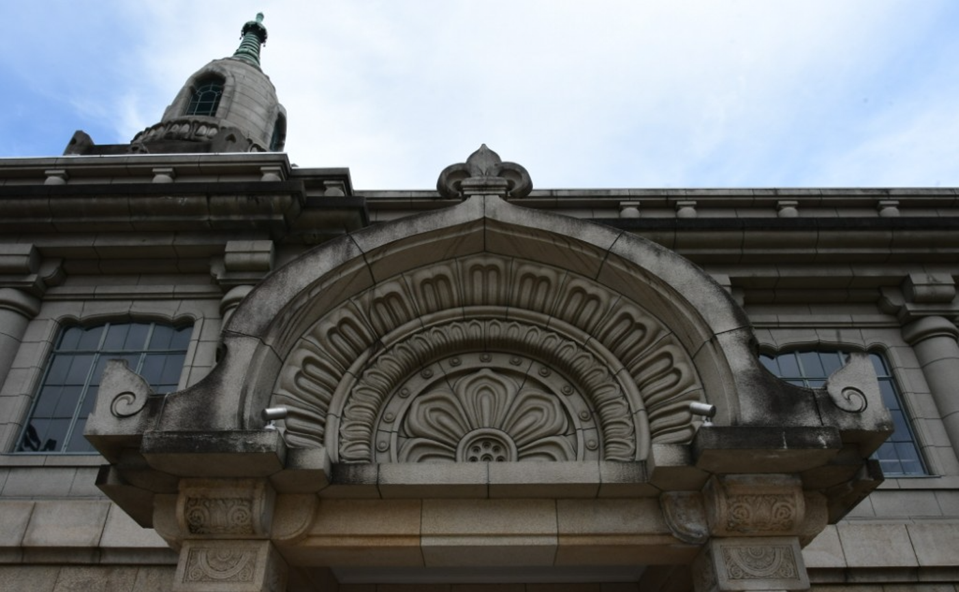 アートな建物『築地本願寺』