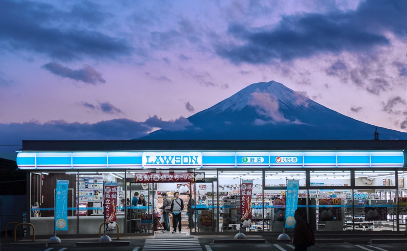 Apple社やNike社が本当に売っているものは？電化製品とスニーカーではないという話。