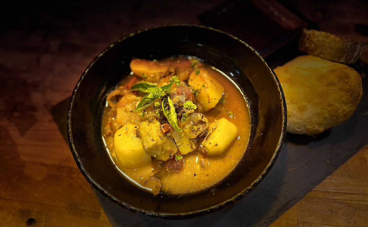 【レシピあり】残暑乗り切るジビエのトマト味噌煮込み