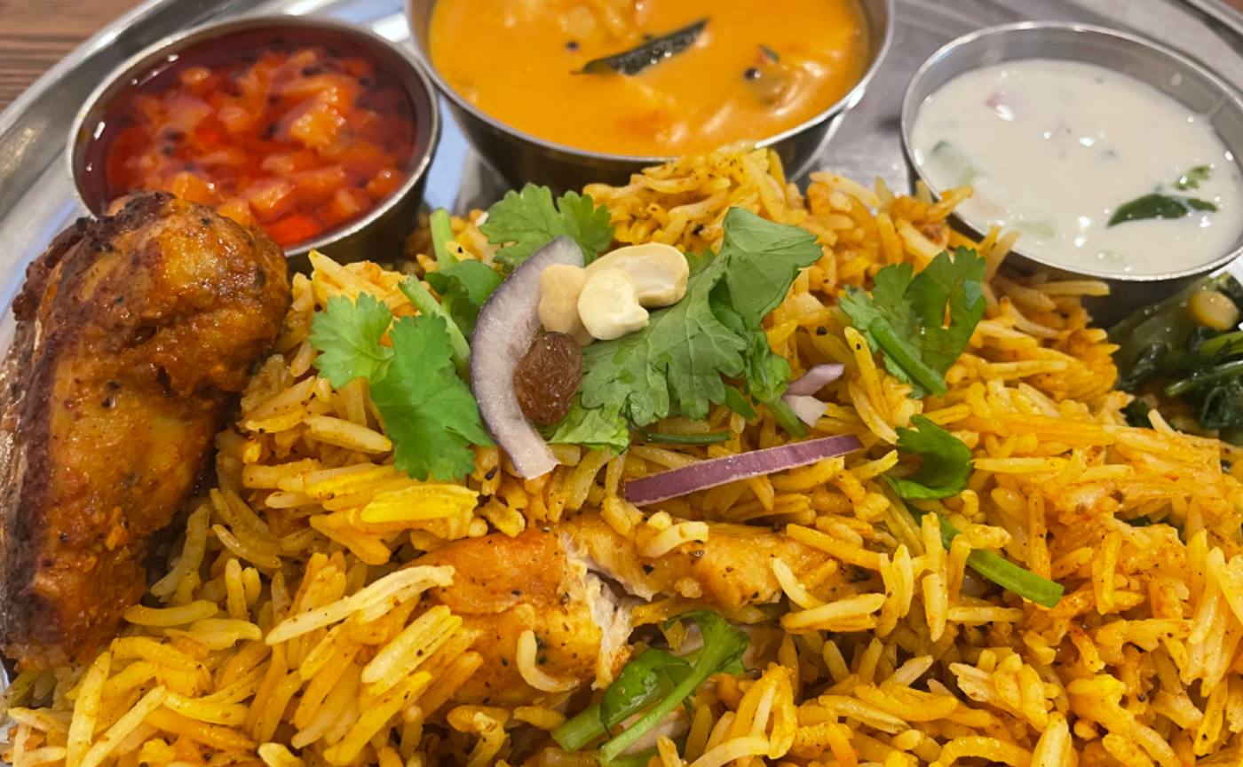 西荻の大岩食堂で、ていねいなビリヤニを食す