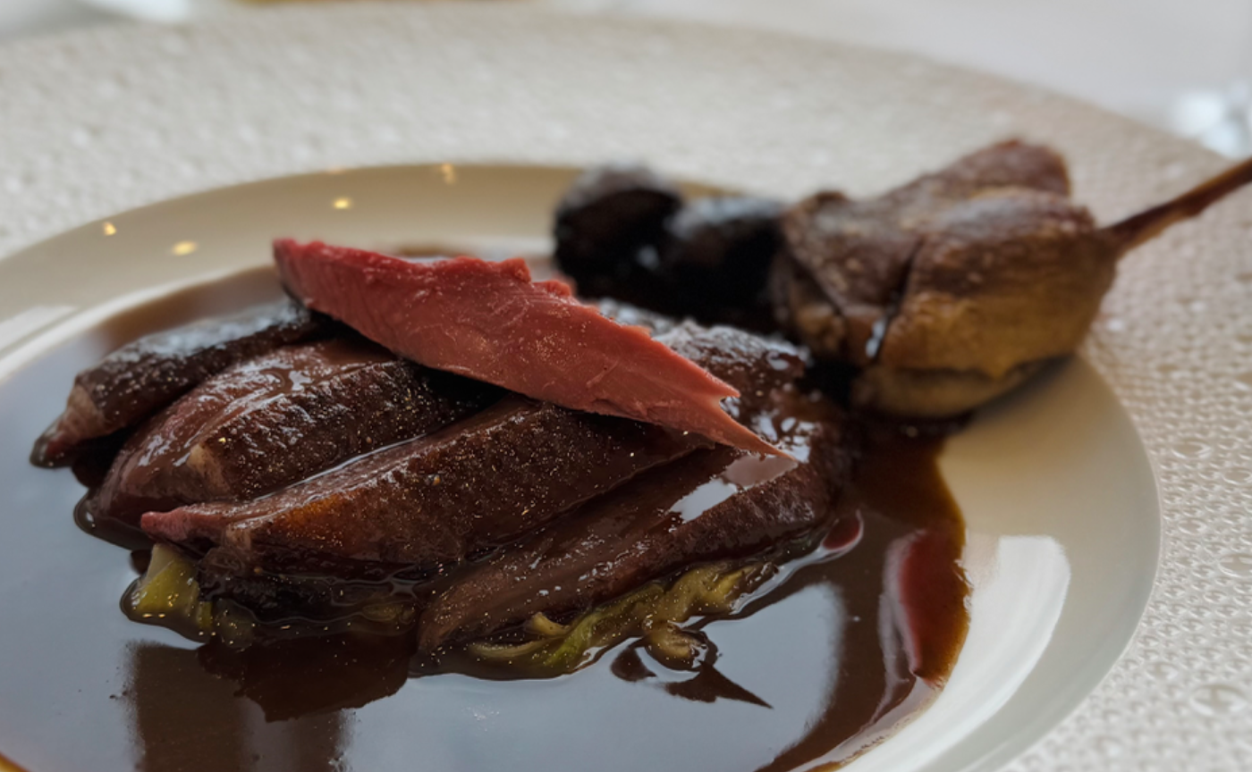 函館を一望するフレンチの青首鴨🤤