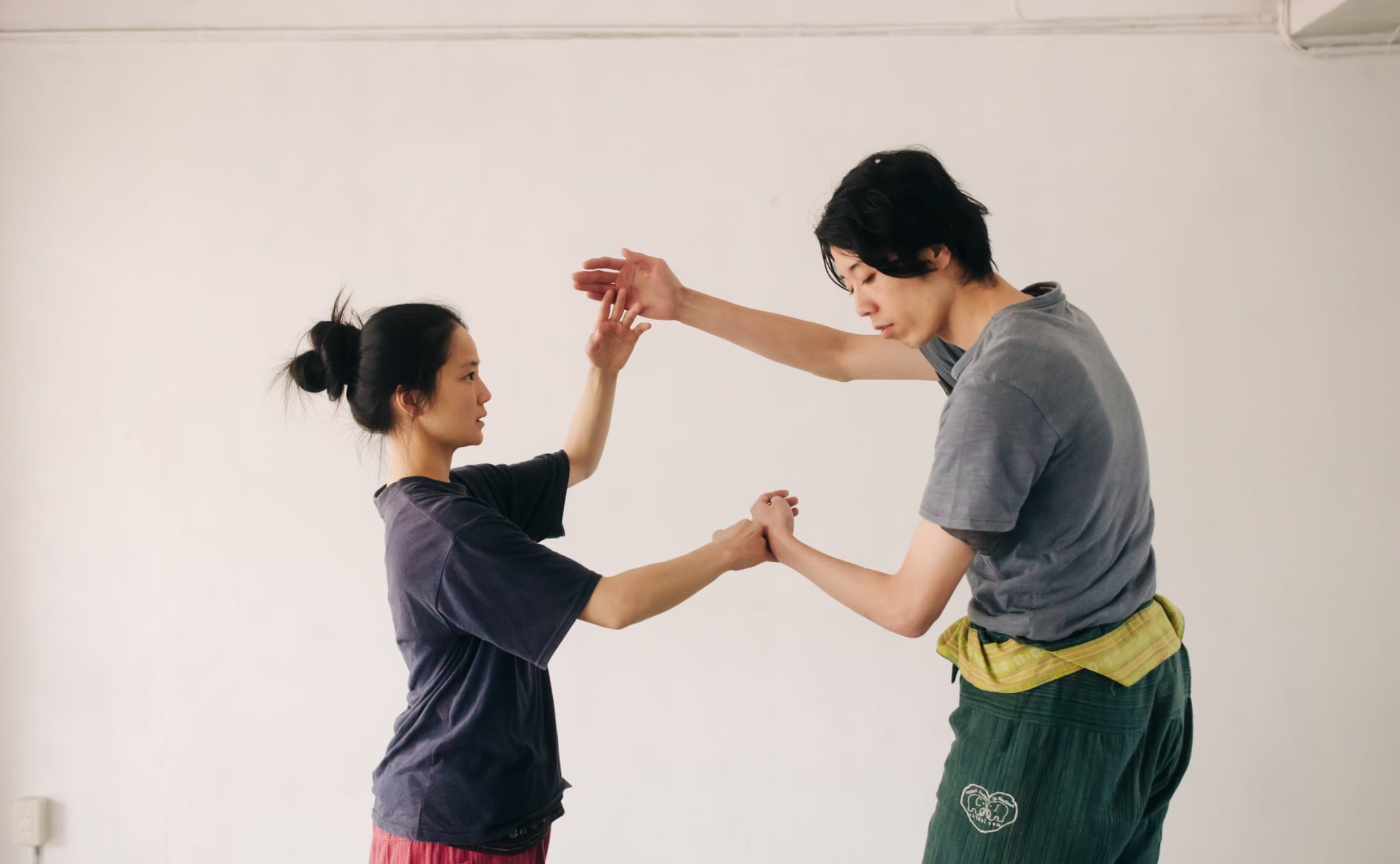 7/2(水) コンタクト・インプロビゼーション（CI）ワークショップ「自分のからだの感覚をとりもどす」@北杜（山梨）【村民鍋山純企画】