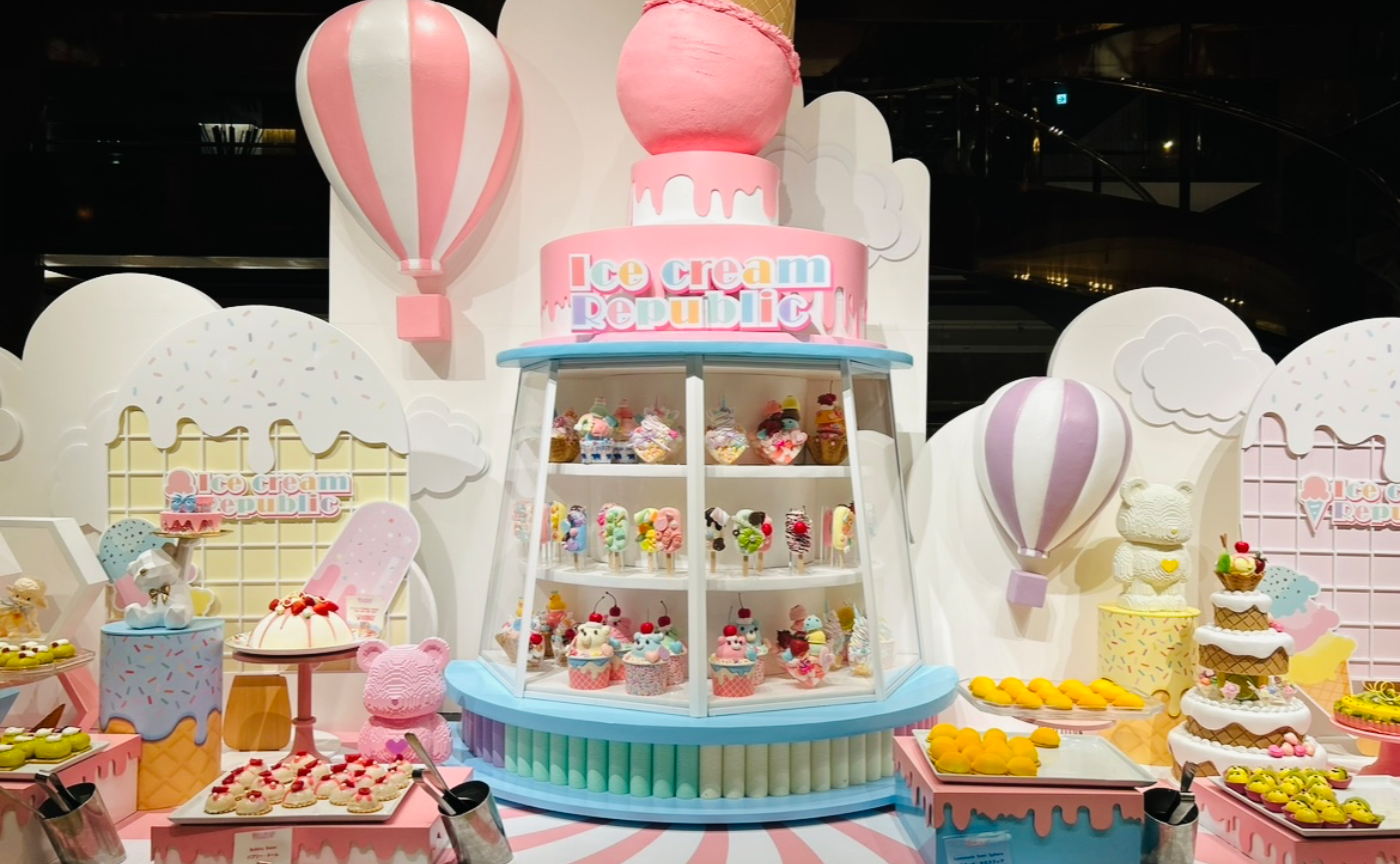 パステルカラーの夢の国へ・・「アイスクリーム」が主役のスィーツビュッフェ