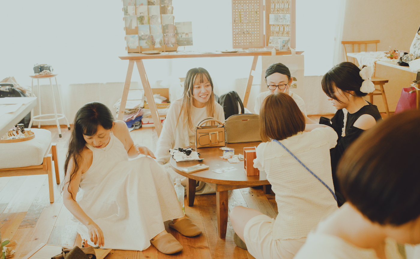 「思い出ごと、次の誰かへ。モノを繋ぐ蚤の市。＠camellhouse」開催レポート