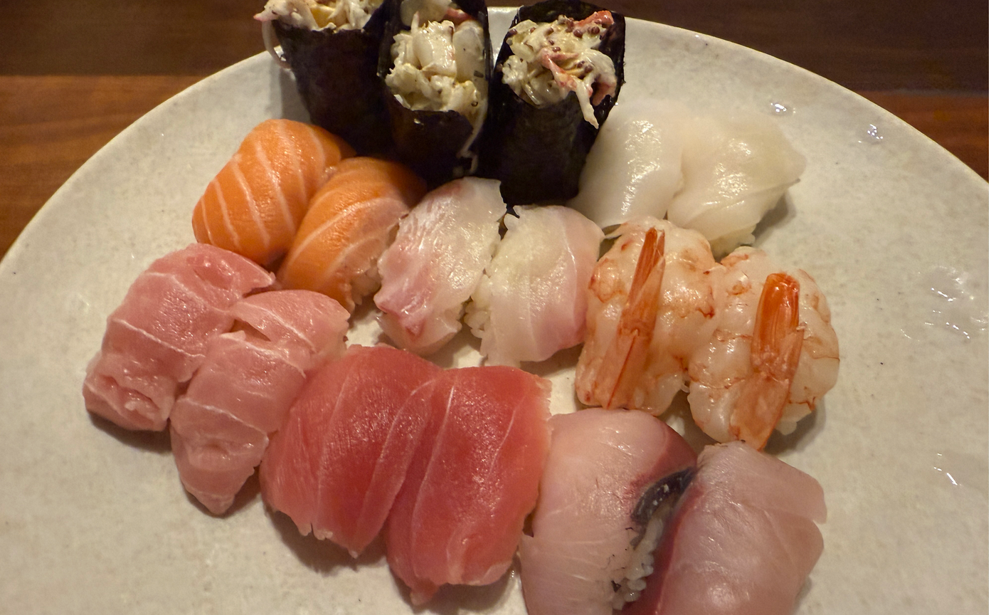 スーパーの刺身盛り合せで鮨を握ってみた