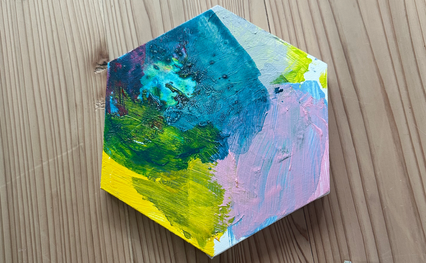 筆もやすみやすみ持て