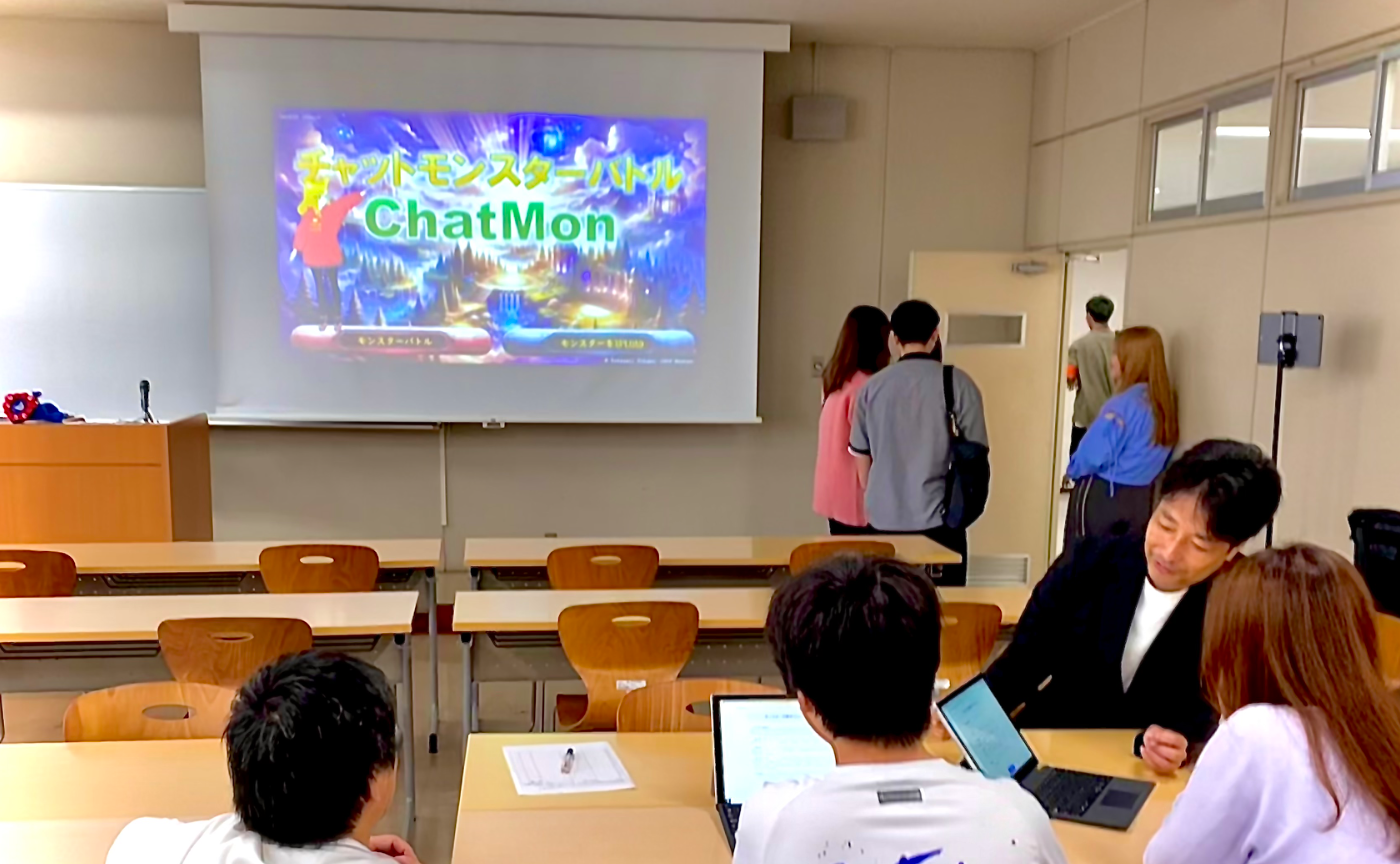 第30回創造祭(豊橋創造大学学園祭)でソフトバンク様とチャトモンを展示しました!