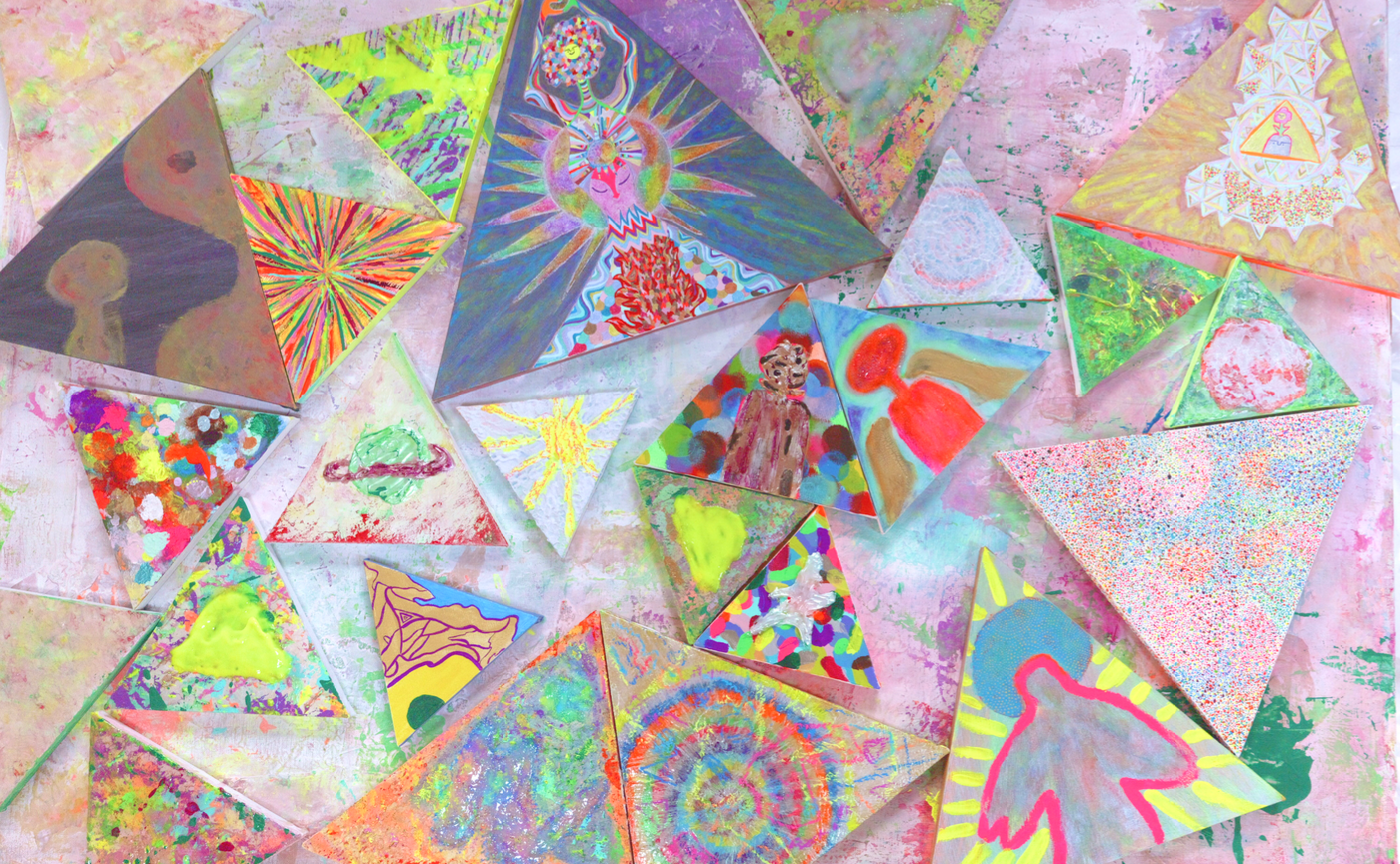 大胆なチラ見せ