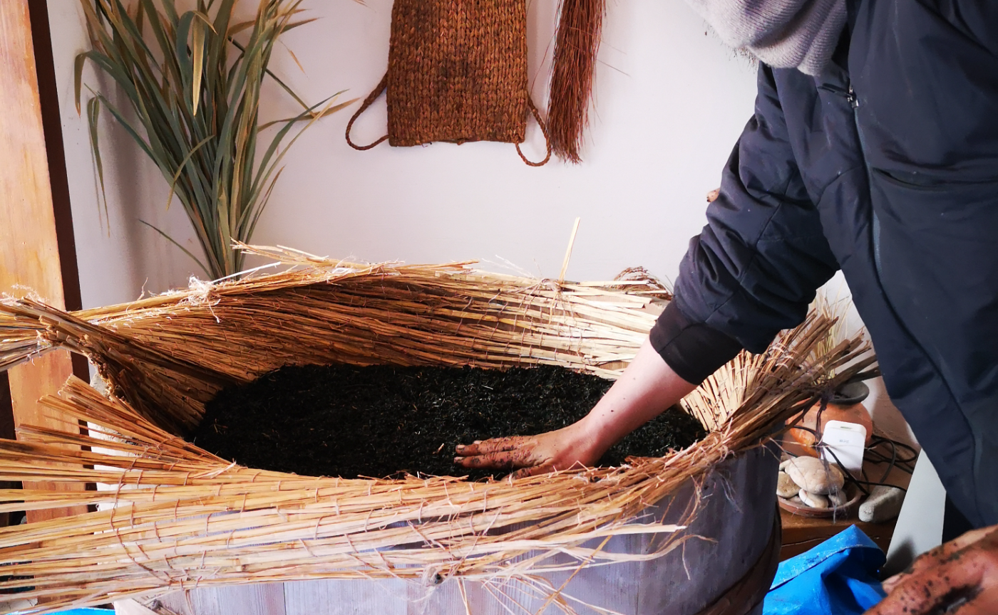 藍のすくも造り