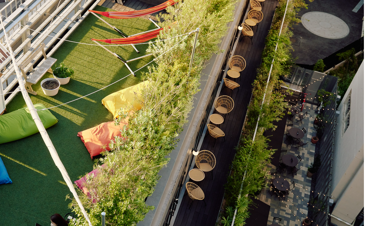 テラス家具リニューアルに伴うご案内