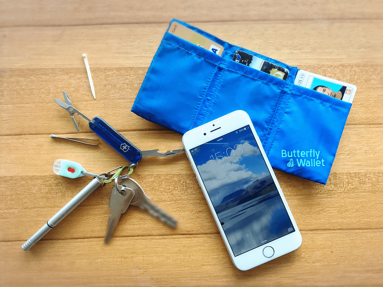 究極のミニマムスタイル〝手ぶら〟という生き方。 ~ 朝日新聞｜ULライフスタイル(超軽量生活) ＃03 ~